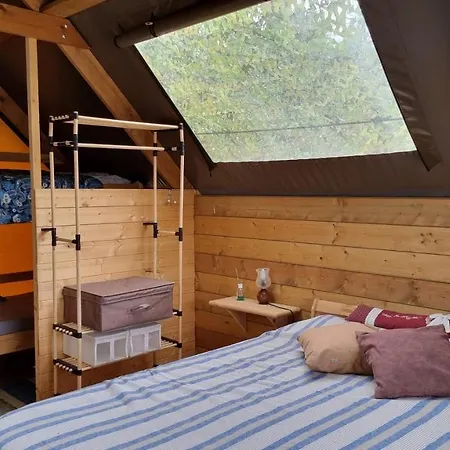 Sunset Valley Village Apartment *