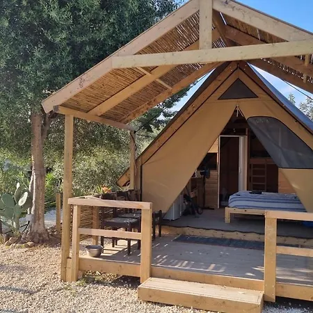 Apartment Sunset Valley Village Motta SantʼAnastasia