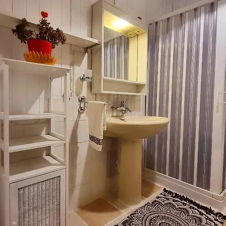 Sunset Valley Village Motta SantʼAnastasia